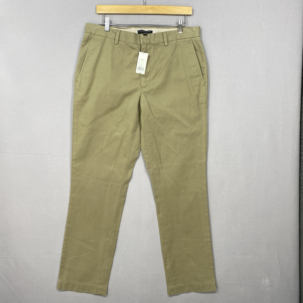 Banana Republic Aiden Slim Chino Pants Mens 33x30 Beige Flat Front Trouser